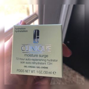Clinique moisture surge